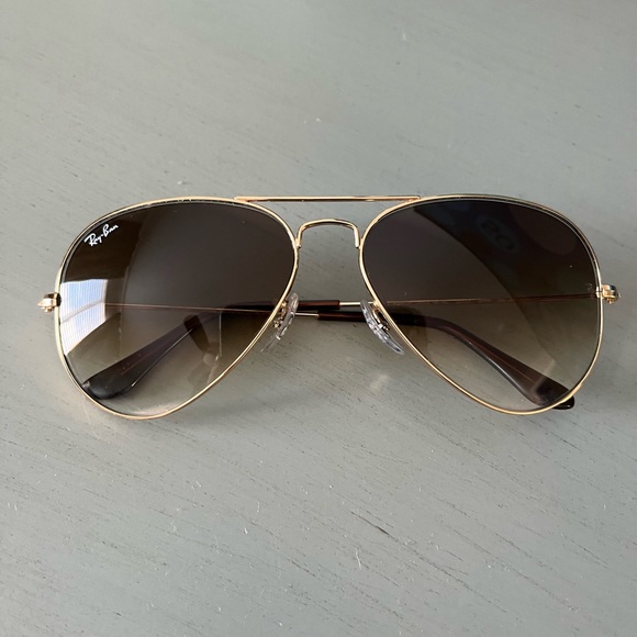 Ray-Ban Gradient Aviators - Picture 1 of 3